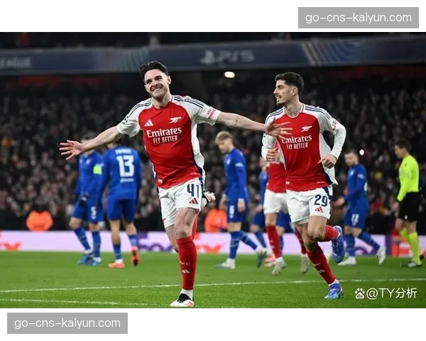 通讯:升班马伊普斯维奇奇迹保级,全城欢庆如同夺冠 通讯:升班马伊普斯维奇奇迹保级,全城欢庆如同夺冠